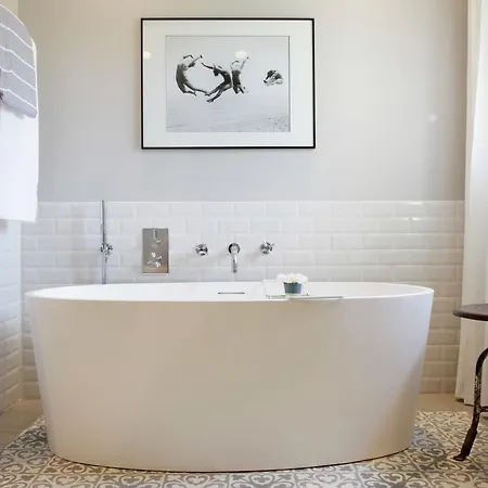 Villa Superb In The Centre Of Antibes